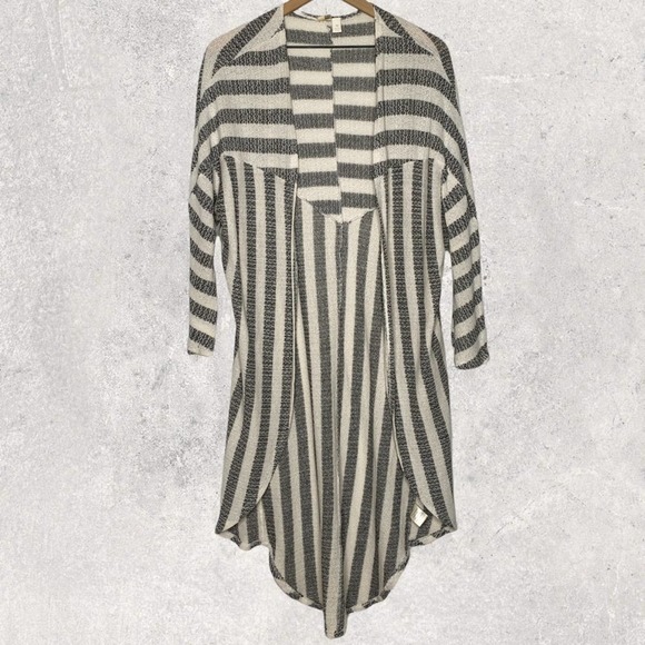Francesca's Bird Cage Grey Cream Stripe Color Block Dolman Sleeve Long Cardigan - Picture 1 of 5